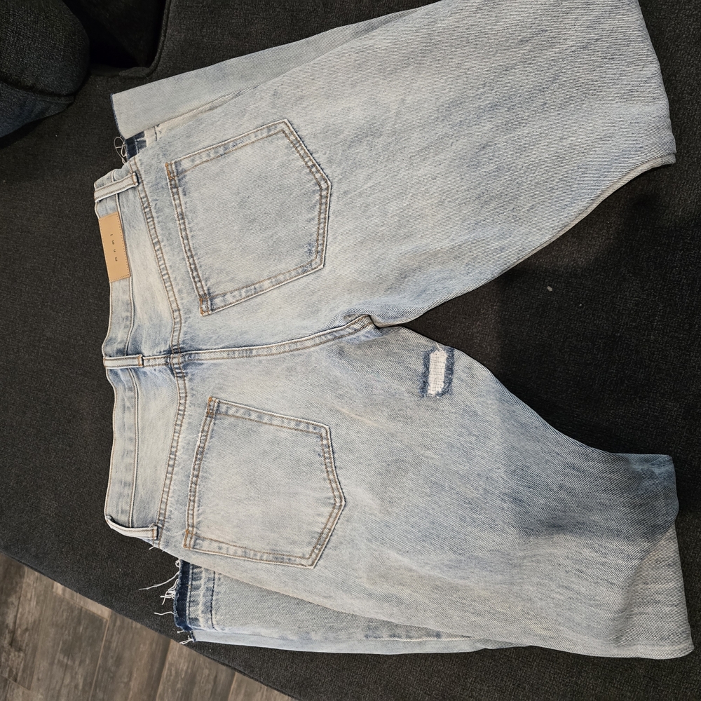 Relaxed Fit Blue Jeans with Vintage Wash